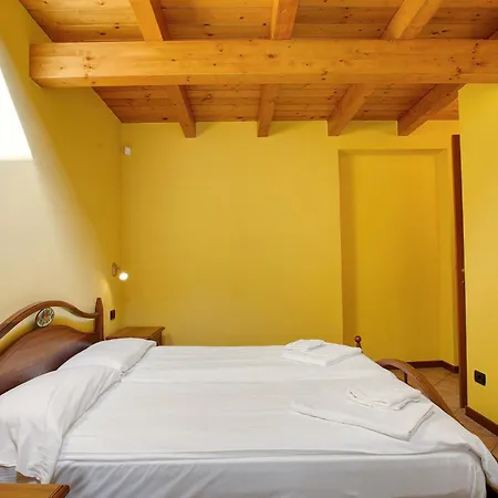 Parigi Apartamento Civate